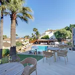 Home4u Mediterranean Sea Views Alkaff Манилва