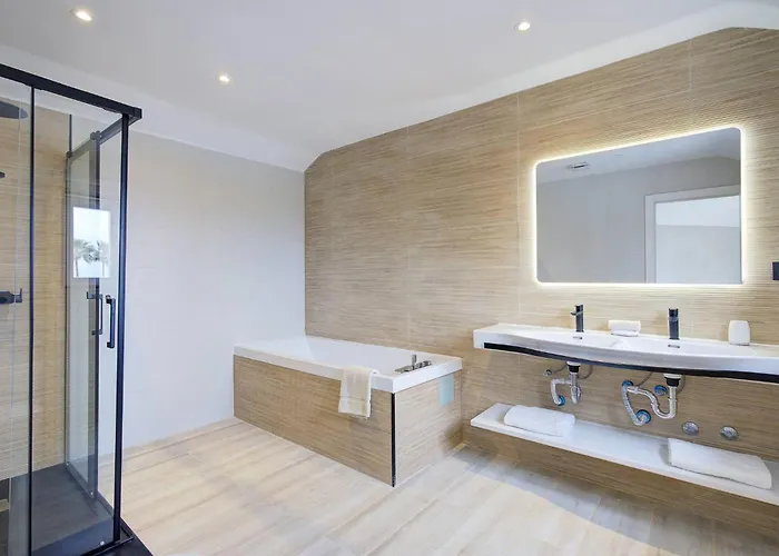 Home4u Mediterranean Sea Views Alkaff Manilva